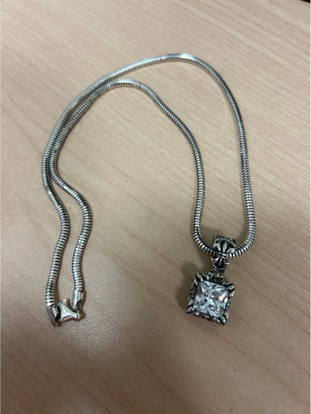 Silpada Uptown Flor de Lis Crystal Necklace